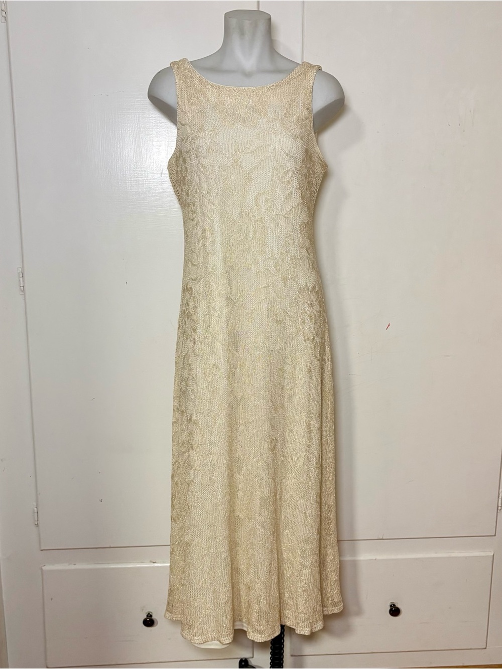 Vintage 90s Howard Dresses Cream Gold Crochet Lace Sleeveless Dress